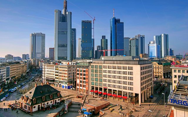 Old house Hauptwache and financial district, Frankfurt, Hesse, Germany