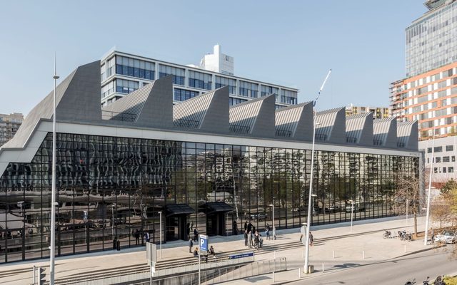 Metal 57 building, BNP Paribas Real Estate headquarters, 50 cours de l'île Seguin, Boulogne-Billancourt