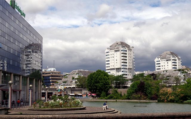 Esplanade de la Commune, Noisy-le-Grand, France